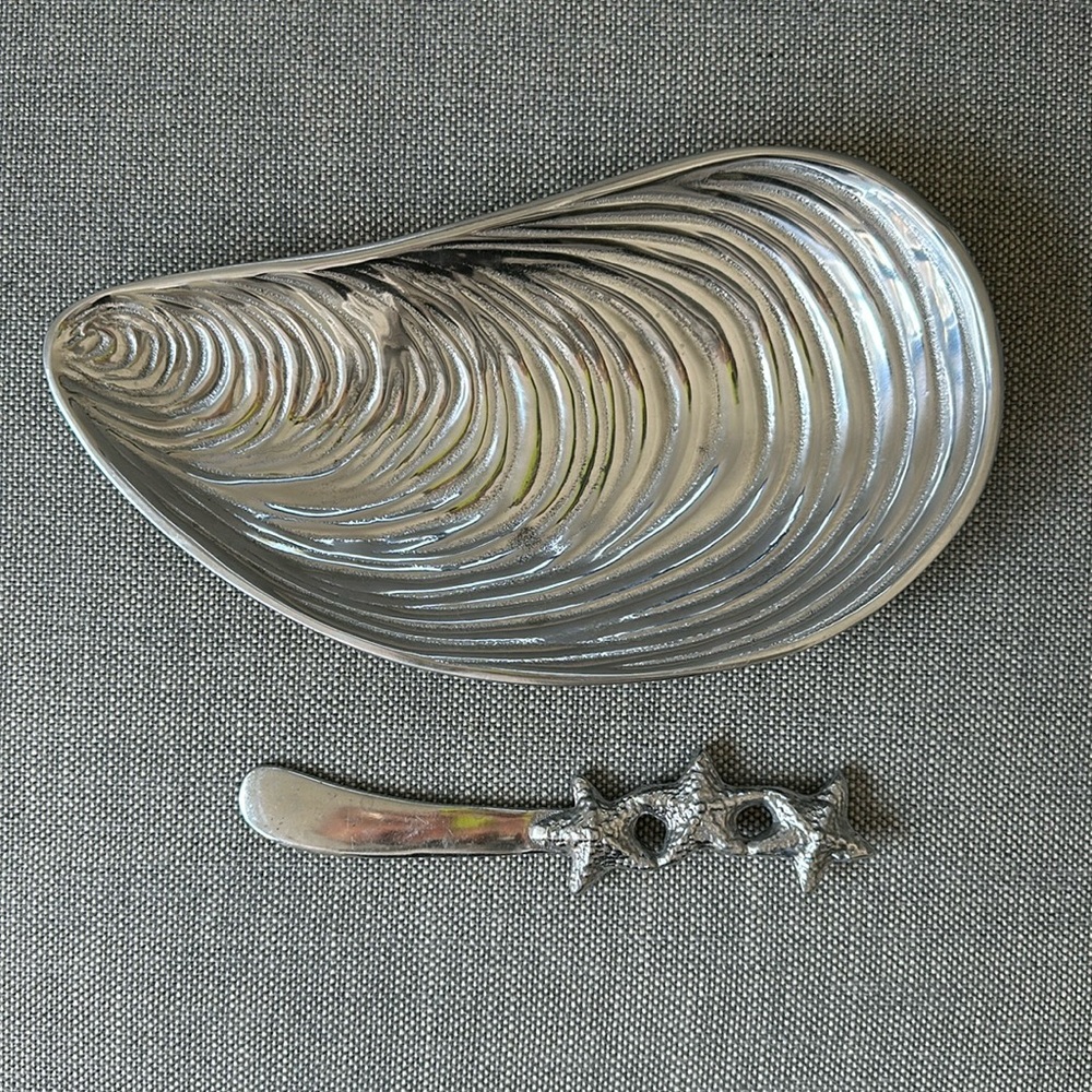 Mariposa Mussel Platter and Starfish Spreader